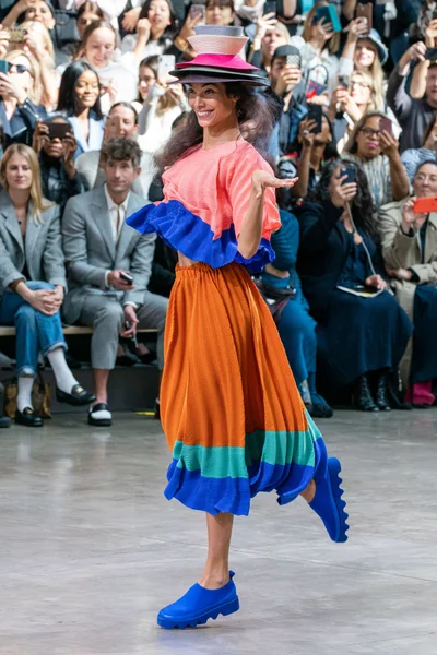 Look 49